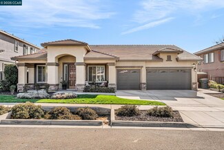 414 Pinenut St, Oakley, CA 94561