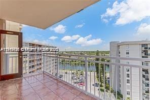 2025 NE 164th St Unit 904, North Miami Beach, FL 33162