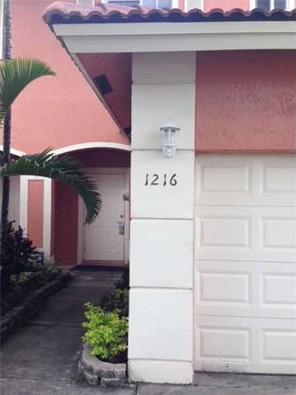1216 NW 100th Ave, Pembroke Pines, FL 33024