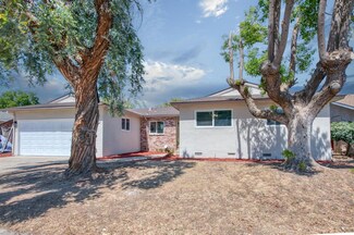 1659 Santa Ana Ave, Clovis, CA 93611