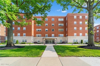 18975 Van Aken Blvd Unit 401, Shaker Heights, OH 44122