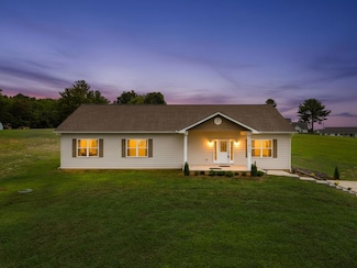 154 Peace Rd, Newport, TN 37821