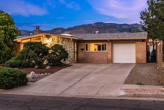 1608 Boatright Dr NE, Albuquerque, NM 87112