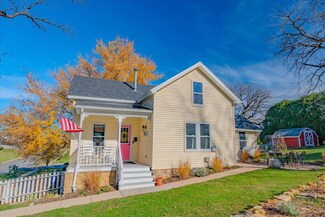 205 N 4th St, Mount Horeb, WI 53572