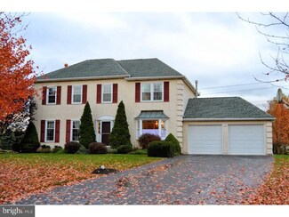 338 Meadowview Dr, Trappe, PA 19426
