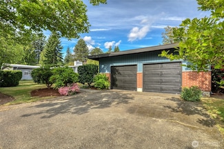 17618 Meridian Ave N, Shoreline, WA 98133