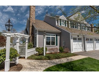 5 Curlew Ct Unit B, Gloucester, MA 01930