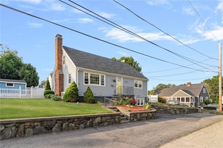 1 Adelaide Ave, Bristol, RI 02809