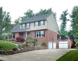 1033 Manor Vue Ct, Delmont, PA 15626