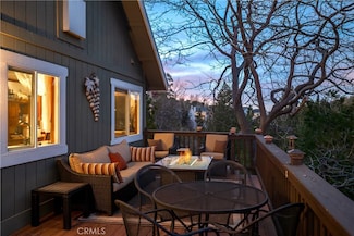 813 Brentwood Dr, Lake Arrowhead, CA 92352