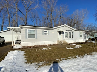 3842 Jarrow St, Jackson, MI 49201
