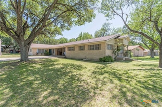 324 Craddock Ave, San Marcos, TX 78666