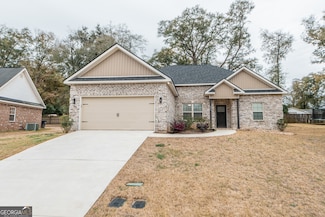 206 Hill Ln, Perry, GA 31069
