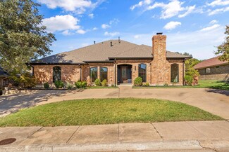 9911 Candlebrook Dr, Dallas, TX 75243