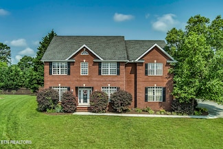 1739 Inverness Dr, Maryville, TN 37801