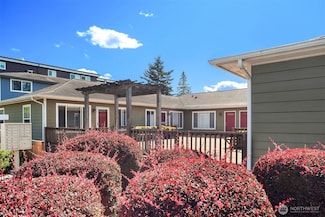 9013 16th Ave SW Unit 11, Seattle, WA 98106