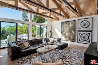 9275 Flicker Place, Los Angeles, CA 90069
