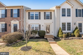 7038 Rogue Forest Ln, Gainesville, VA 20155