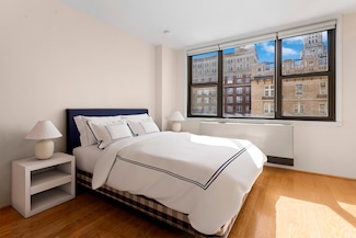 130 E 18th St Unit 14J, New York, NY 10003