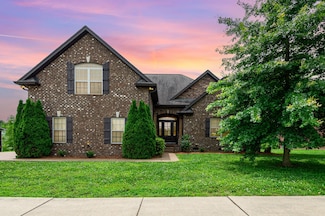 212 Hickory Pointe Dr, Lebanon, TN 37087