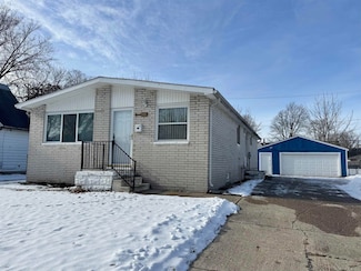 122 Meadle St, Mount Clemens, MI 48043
