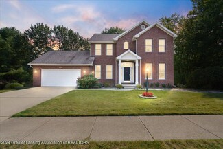 6516 English Oak Dr, East Lansing, MI 48823