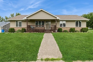 308 S 3rd St, Milo, IA 50166