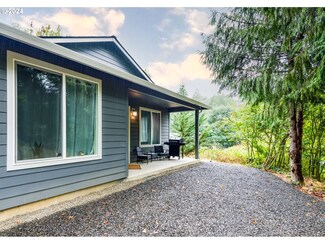 92700 Triangle Lake Resort Rd, Triangle Lake, OR 97412