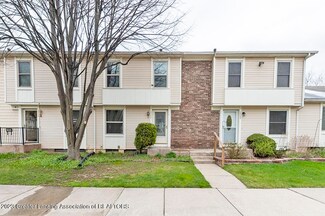 2066 Lac Du Mont, Haslett, MI 48840