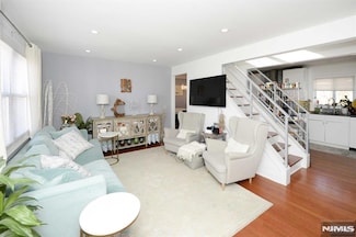 38-41 Taylor Rd, Fair Lawn, NJ 07410