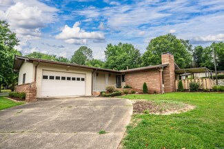 201 Shawnee St, Hot Springs National Park, AR 71901
