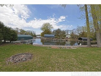 4340 4340 Enchanted Dr, Shorewood, MN 55364