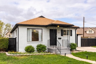 1425 W Riverside Cir, Salt Lake City, UT 84116