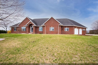 314 6th St, Casco, WI 54205