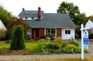 3929 SW 106th St, Seattle, WA 98146