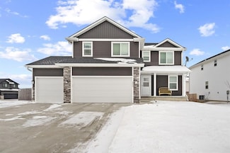 2506 SE 5th St, West Des Moines, IA 50265