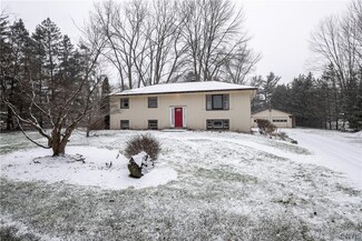 3700 E Brutus Street Rd, Weedsport, NY 13166