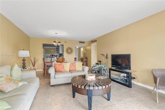 5961 N Falls Cir Dr Unit 409, Lauderhill, FL 33319