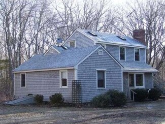 71 South Ave, South Dartmouth, MA 02748
