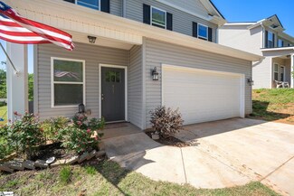 407 Crescent Cir, Duncan, SC 29334