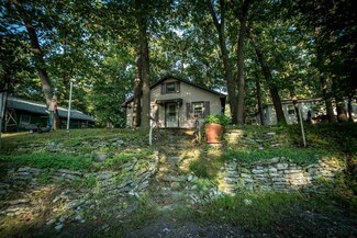2411 S Stone St, Albion, IN 46701