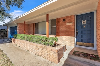 709 Valley View Dr, Arlington, TX 76010