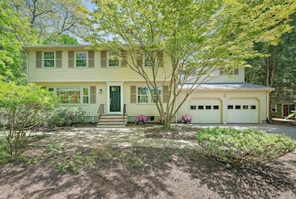 6 Garfield St, Lexington, MA 02421