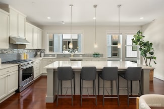 9627 NE 182nd Place Unit C, Bothell, WA 98011