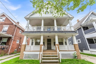 2085 Robin St Unit 2, Lakewood, OH 44107