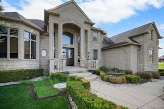 62702 Somerset Blvd, Washington, MI 48094