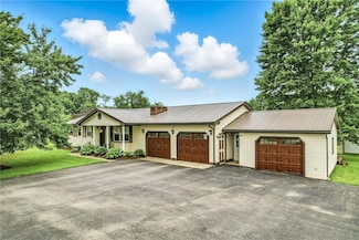 84 Williamson Rd, Greenville, PA 16125