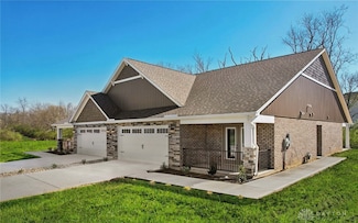 5019 Waterford Ln, Middletown, OH 45044