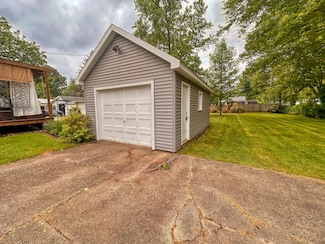 1314 Ferry St, Niles, MI 49120
