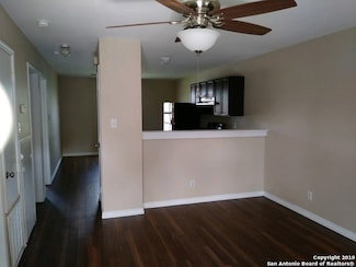 830 W Hutchins Place Unit 4, San Antonio, TX 78221